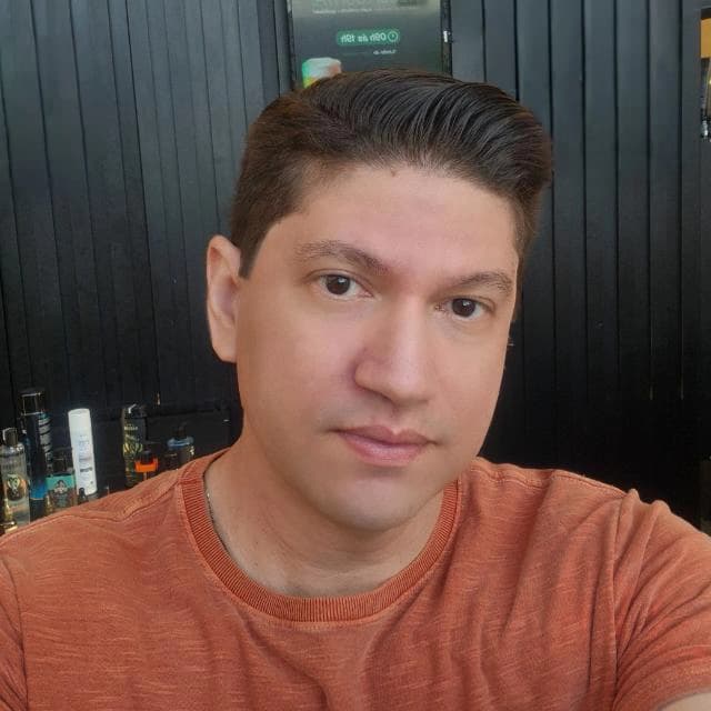 Rafael Fernandes portrait